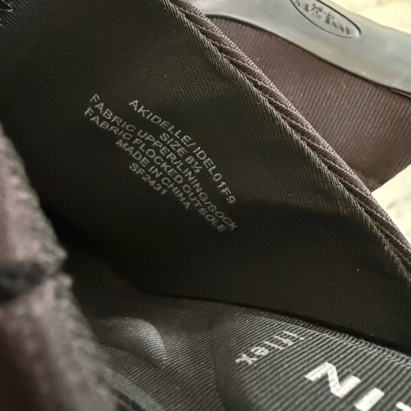 Anne Klein iFlex Black Pointed Toe Mule Kitten Heel Y2K Minimalist Size 8.5 90s - Picture 4 of 7